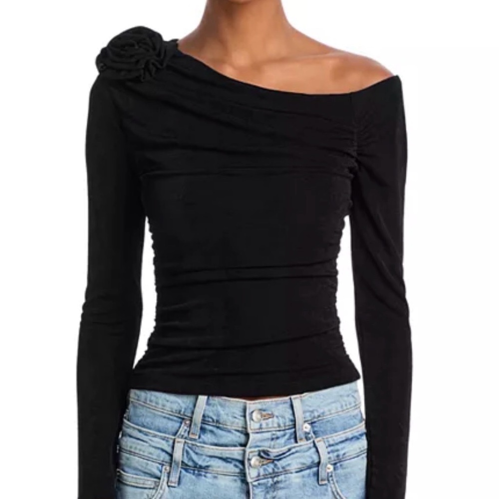Aqua Elegant Black Top